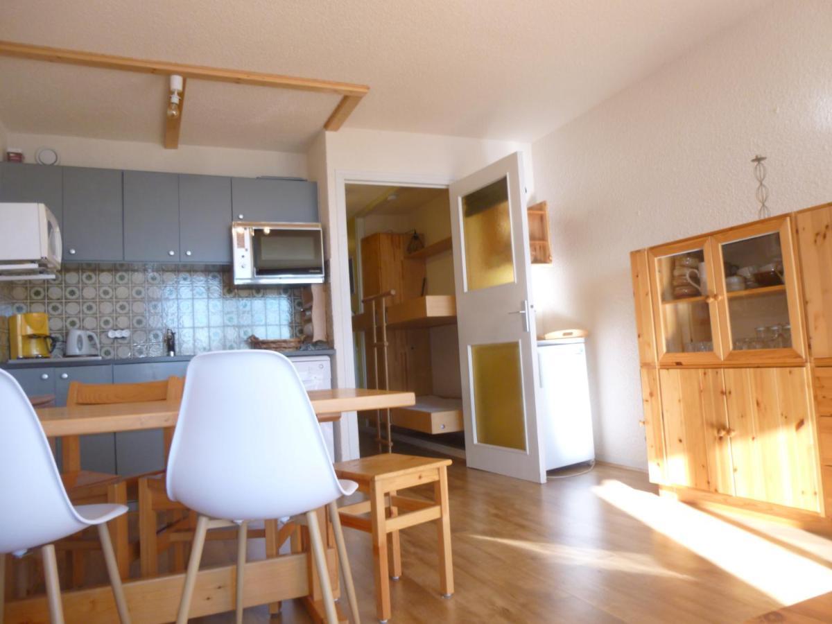 Studio Entier Au Calme Avec Vue Panoramique Exceptionelle A 1500M Apartment Comboursiere Luaran gambar
